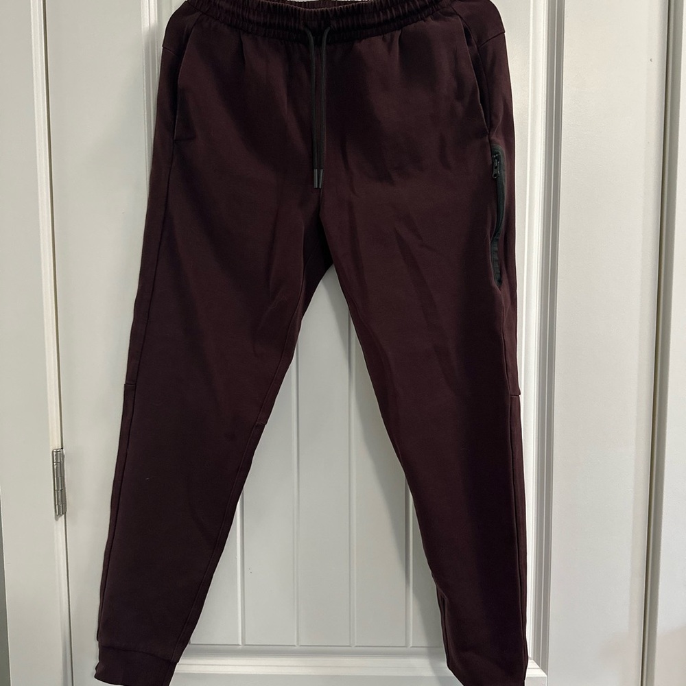 Old Navy Men's Dark Maroon Joggers